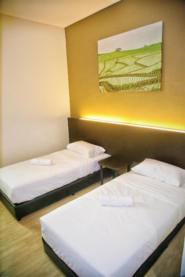 Padi Padi Hotel Kangar Esterno foto